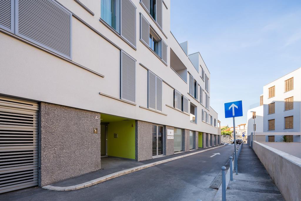 Apartment Vjera - Garage And Elevator Split Kültér fotó